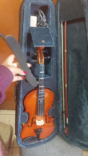 Violino já marcado
