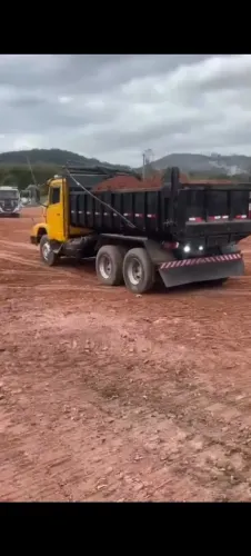 Caminhão basculante 160 mil no Pix MB 2325 traçado