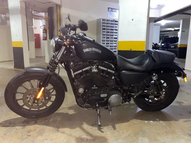Harley-Davidson XL 883n Iron 2013