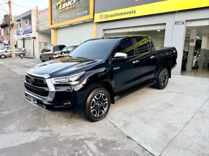 Toyota Hilux CD SRX 4X4 2.8 TDI 16V Diesel Aut. 2023