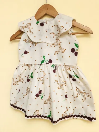 Vestido infantil TAM 4 anos