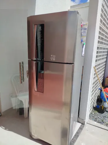 Geladeira Electrolux inox Frost Free