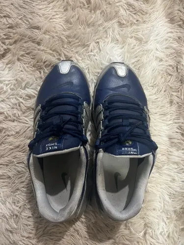 Nike shox 42