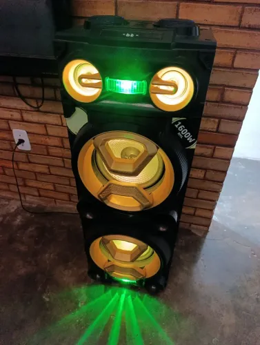 Vende ou troca caixa de som em celular