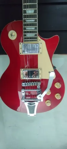 Guitarra Strinberg Les Paul com ponte bigsby