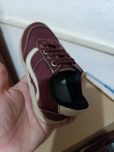 Sapatinho vermelho Tam 23, masculino