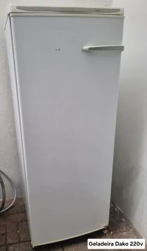 Geladeira Dako 220v $450,00 A vista ou 12x 43,87 no cartão de crédito