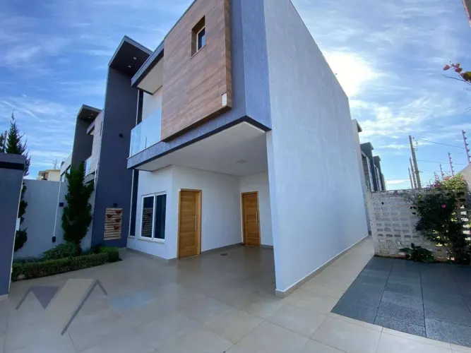 Sobrado com 3 dormitórios para alugar, 143 m² por R$ 4.220,00/mês - Santo Inácio - Cascave