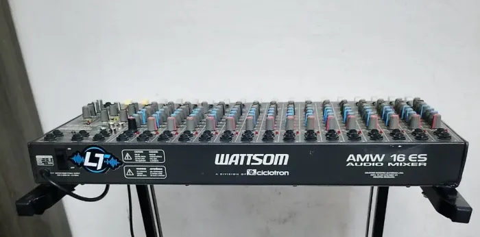 Mesa wattsom 16 canais 