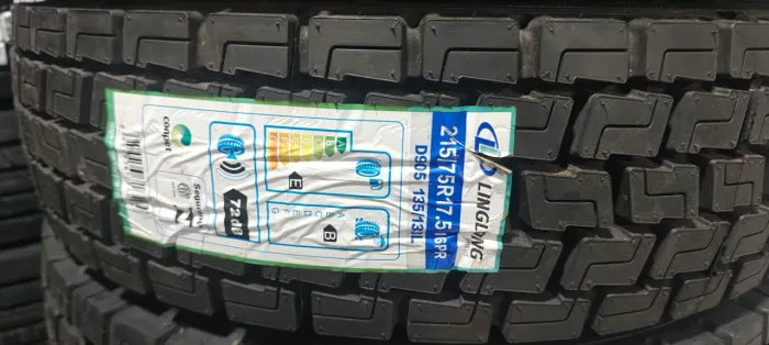 Pneu 255/55/19.235/55/19.275/65/18.265/75)16.