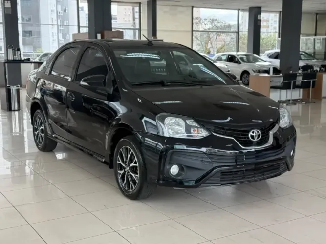 Toyota Etios Platinum 1.5 Flex 16V 4P Aut. 2019
