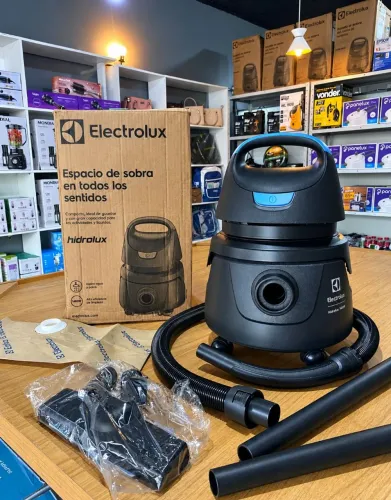 Aspirador de Pó e Água Electrolux Hidrolux AWD01 1400W