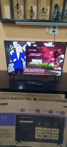 TV SMART 32 POLEGADAS SEMP ROKU