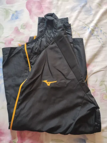 Corta Vento Mizuno