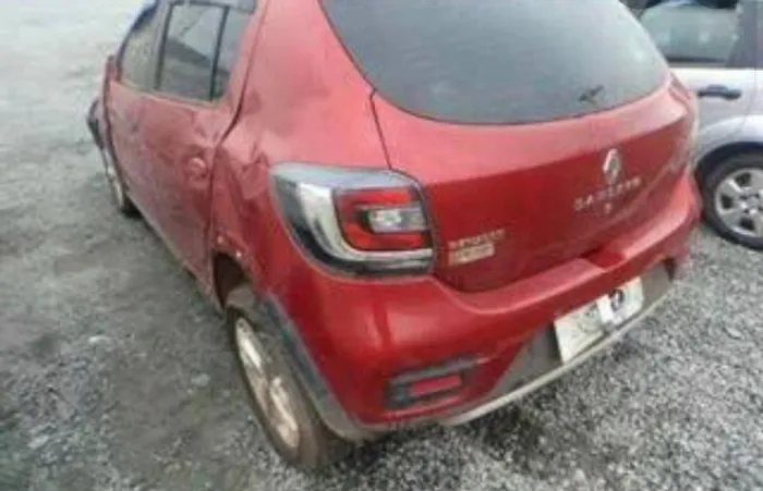 Sucata Sandero