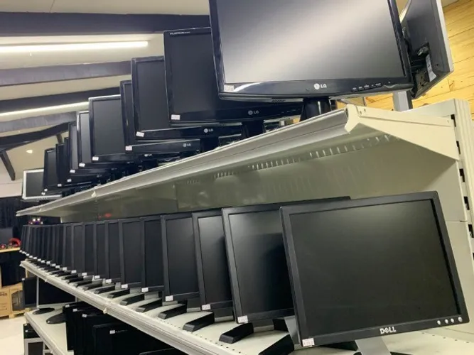 Monitor 15/17/19/22 Pol, lindos super conservados!! Consulte valores!!