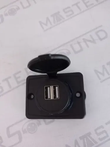 Tomada. 12 volts. Com 2 entradas usb. Nova. Instalada.
