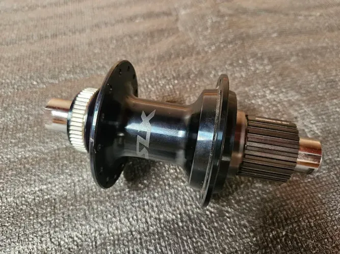 Cubos Shimano Microspline center lock