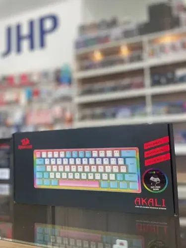 Teclado Mecanico Gamer Akali Keycaps Rosa- Branco e Azul Rainbow - Switch Marrom 