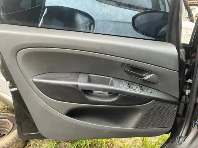 Forro de Porta C/botoes Dianteiro Esquerdo Fiat Punto 2011 Original
