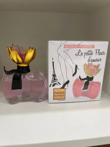 Perfume La Petite Fleur damour 100ml Paris Elysees (212 Vip Rosé Carolina Herrera)