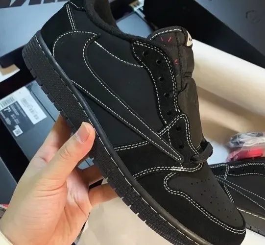 Tênis Nike R4