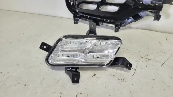 Farol auxiliar tiggo 8 20/24 Ld