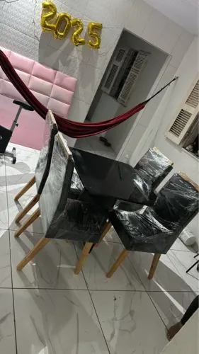 Mesa de Jantar Preta 4 Cadeiras