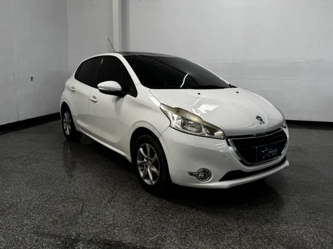 Peugeot 208 Allure 1.5 Flex 8V 5P 2014