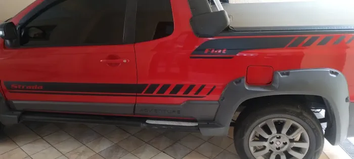 Fiat Strada Adv.1.8 16V Locker Dual. Flex CE 2015