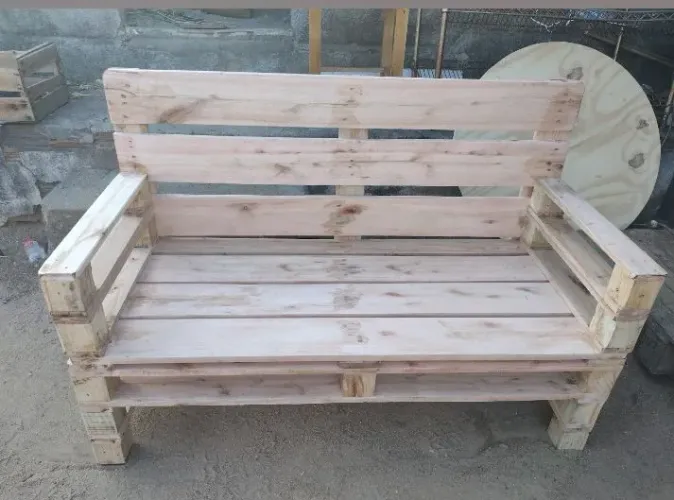Banco de madeira estilo pallet