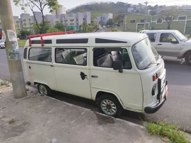 Volkswagen Kombi Furgão 1.4 MI Total Flex 8V 2007