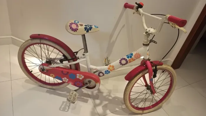 Bicicleta Infantil - Ótimo estado