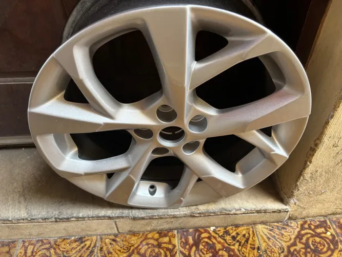 Roda GM Montana aro 17 original unidade avulsa 