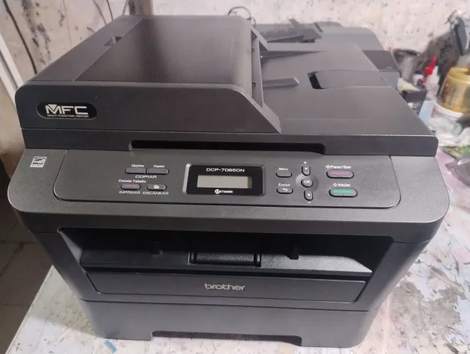 Vendo impressora multifuncional brother dcp 7065 dn