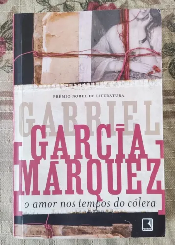 Livro "O Amor Nos Tempos do Cólera" - Gabriel García Márquez