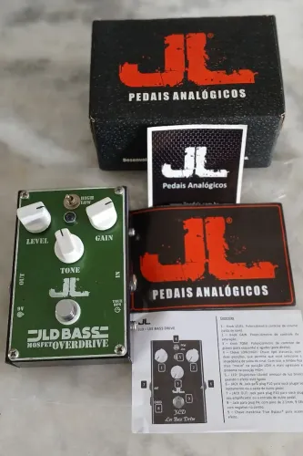 Pedal Overdrive para Baixo