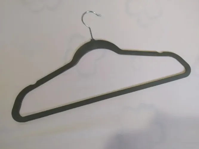 Conjunto de 30 cabides de veludo