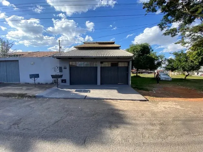 Linda Casa no Setor Santa Rita!