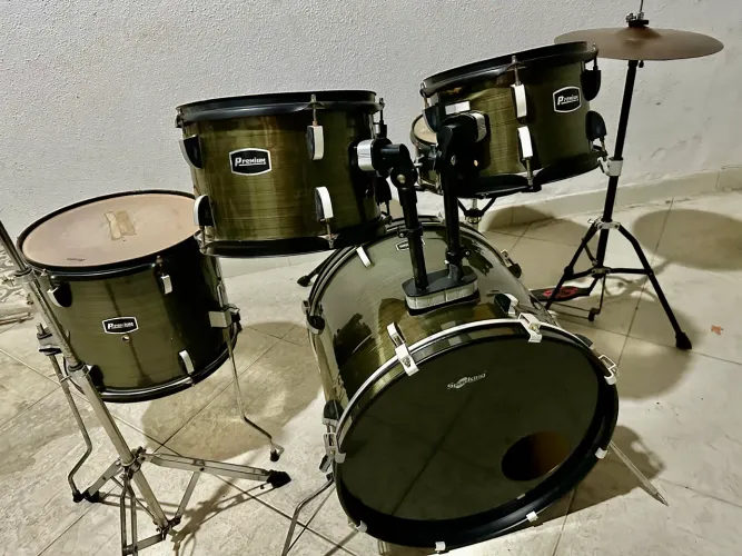 Bateria Premium completa + brindes