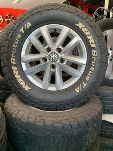 Rodas C/Pneu Xbri aro 16 Amarok Trend 5x120 Original prata