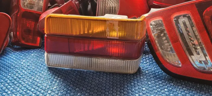 Lanterna Direita Chevette 89/93 bom estado 