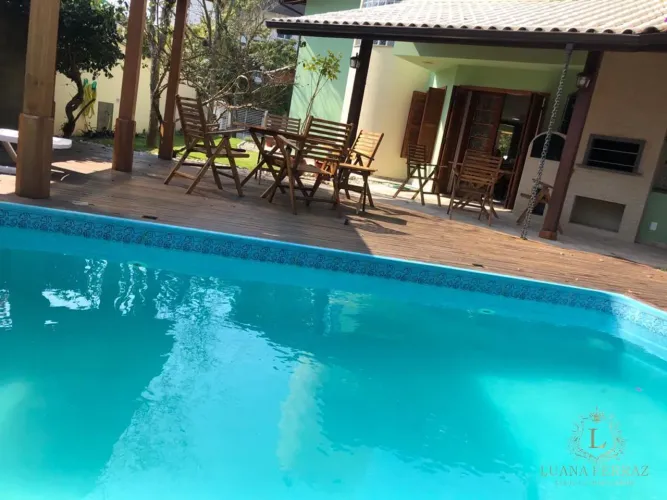 Casa com piscina em Jurerê Aluguel temporada Florianópolis