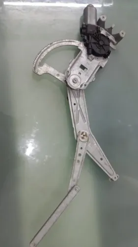 MAQUINA DE VIDRO ELETRICA DIATEIRA DIREITA GM MERIVA 2003