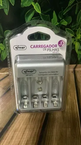 Carregador de Pilhas Recarregável AA,/AAA/9/ Carregador Automático.