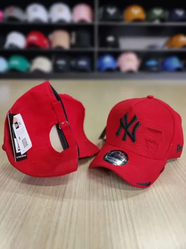 Boné New York Yankees Vermelho