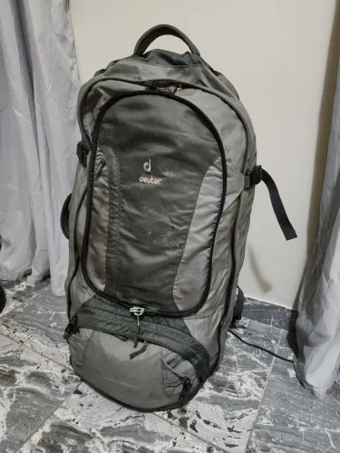 Mochila Deuter 80 litros para viagem
