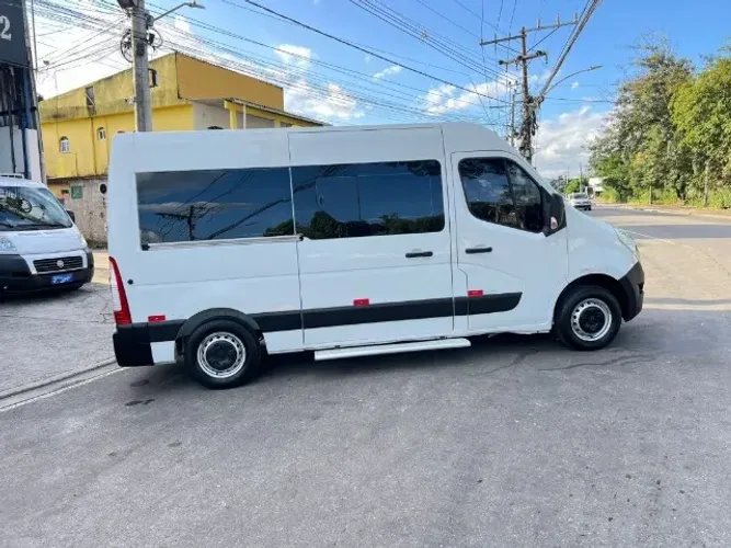 Renault Master 2.3 DCI Executive Longo 16L Dies 2018
