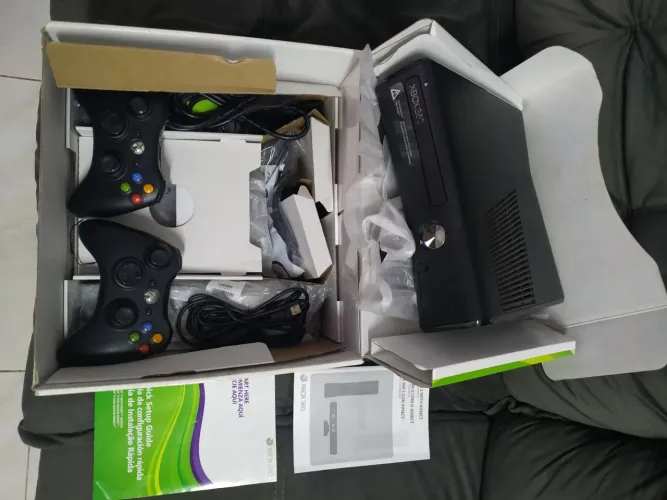 Xbox 360 Original com kinect e 13 jogos