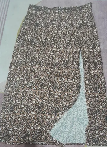 Saia Longa com Fenda e Estampa Animal Print